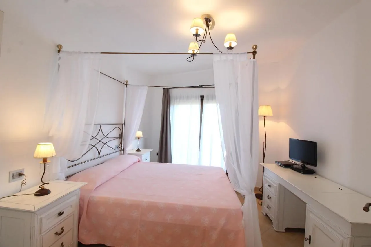 Villa Lu Nibaru 2 T Cannigione